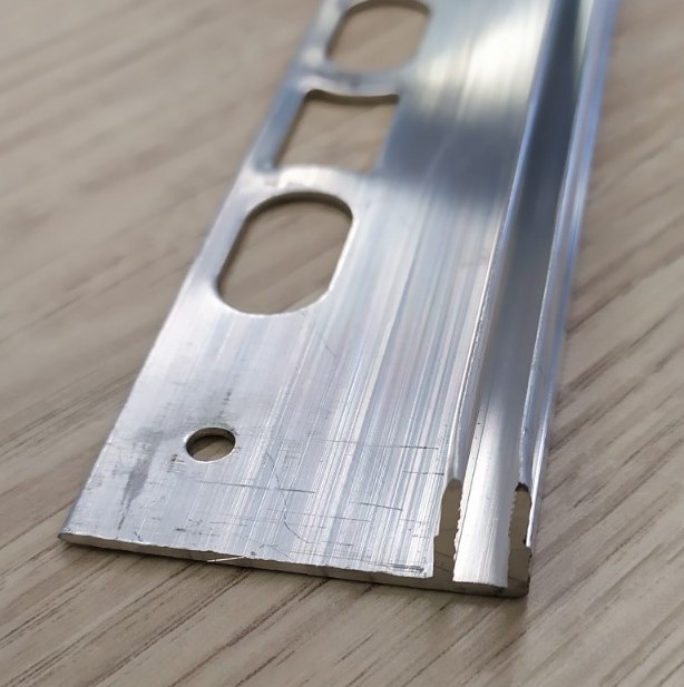 Profile base PR67327