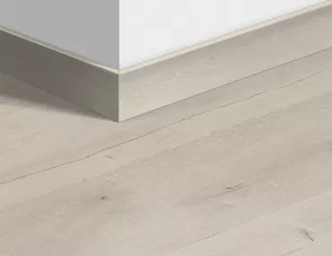 Laminēta mdf grīdlīste Quick-Step 12*58*2400mm qssk04748