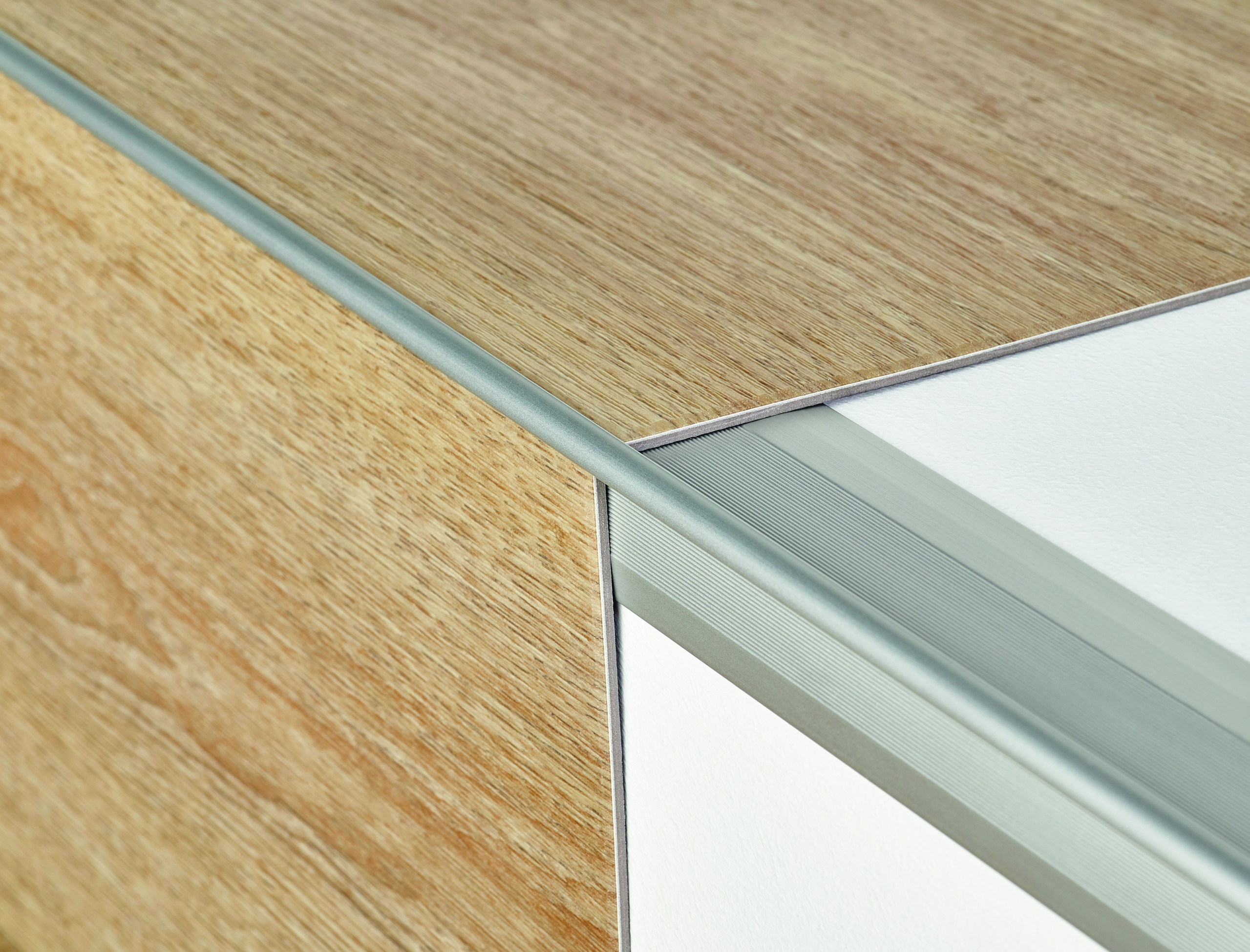 xtrafloor profils ārējam stūrim