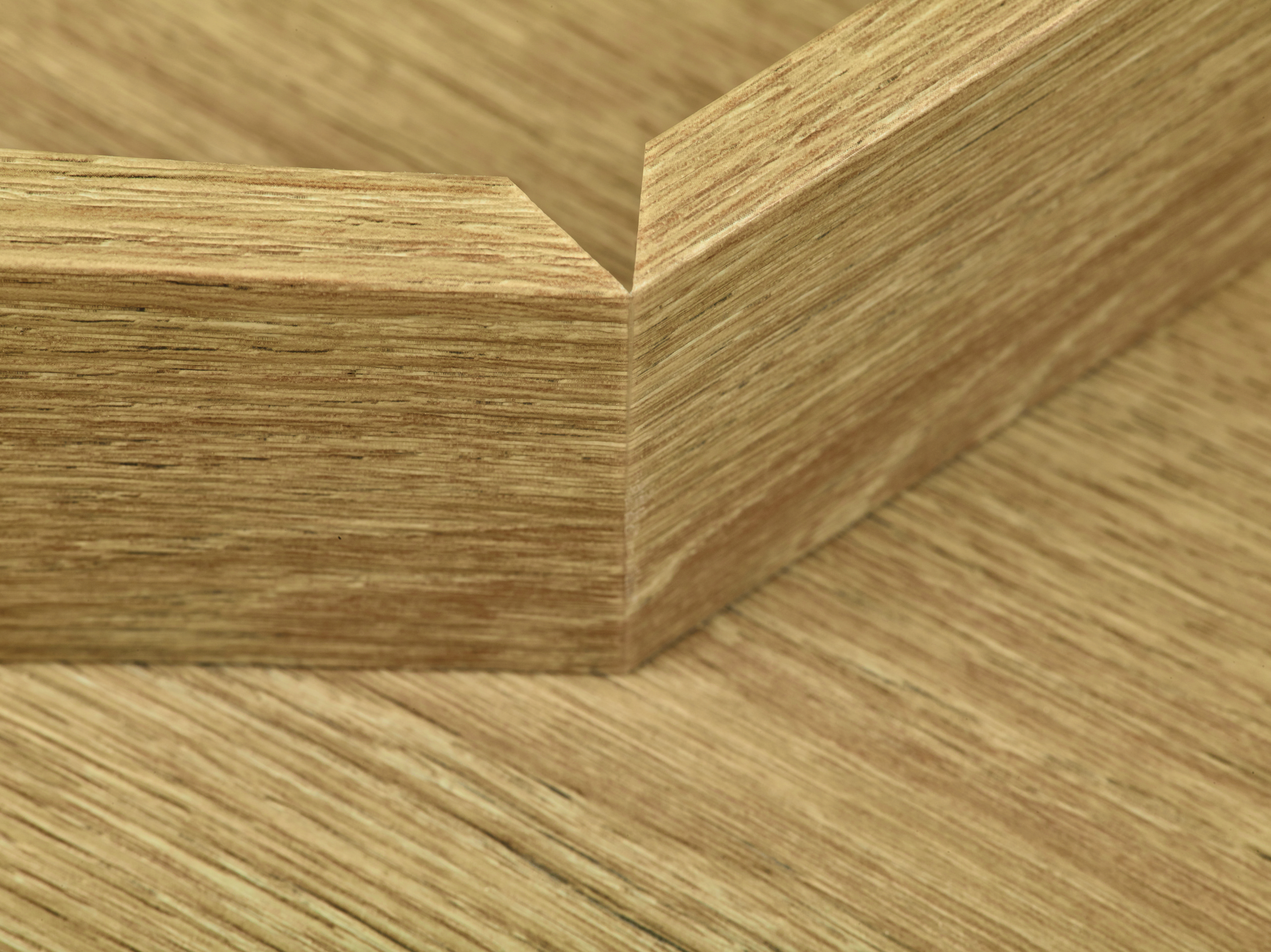 vinila grīdlīstes stūri