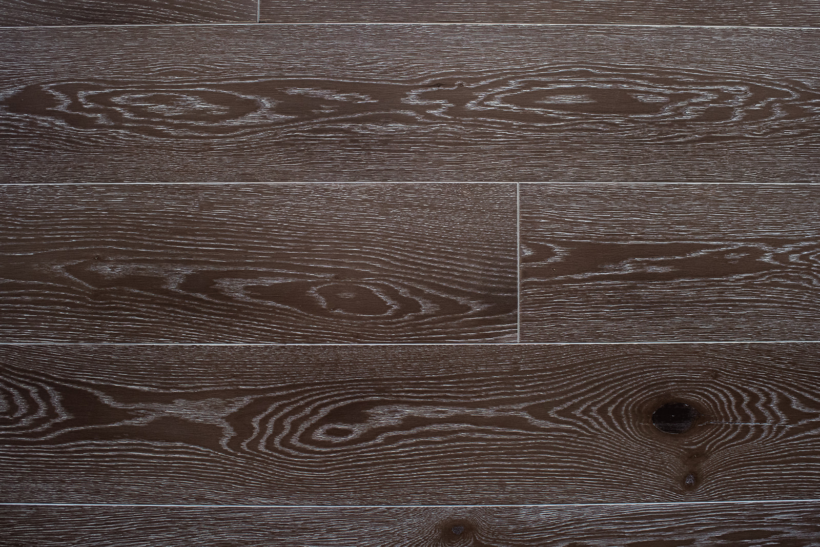 trisslanu-parkets-ozols-africa