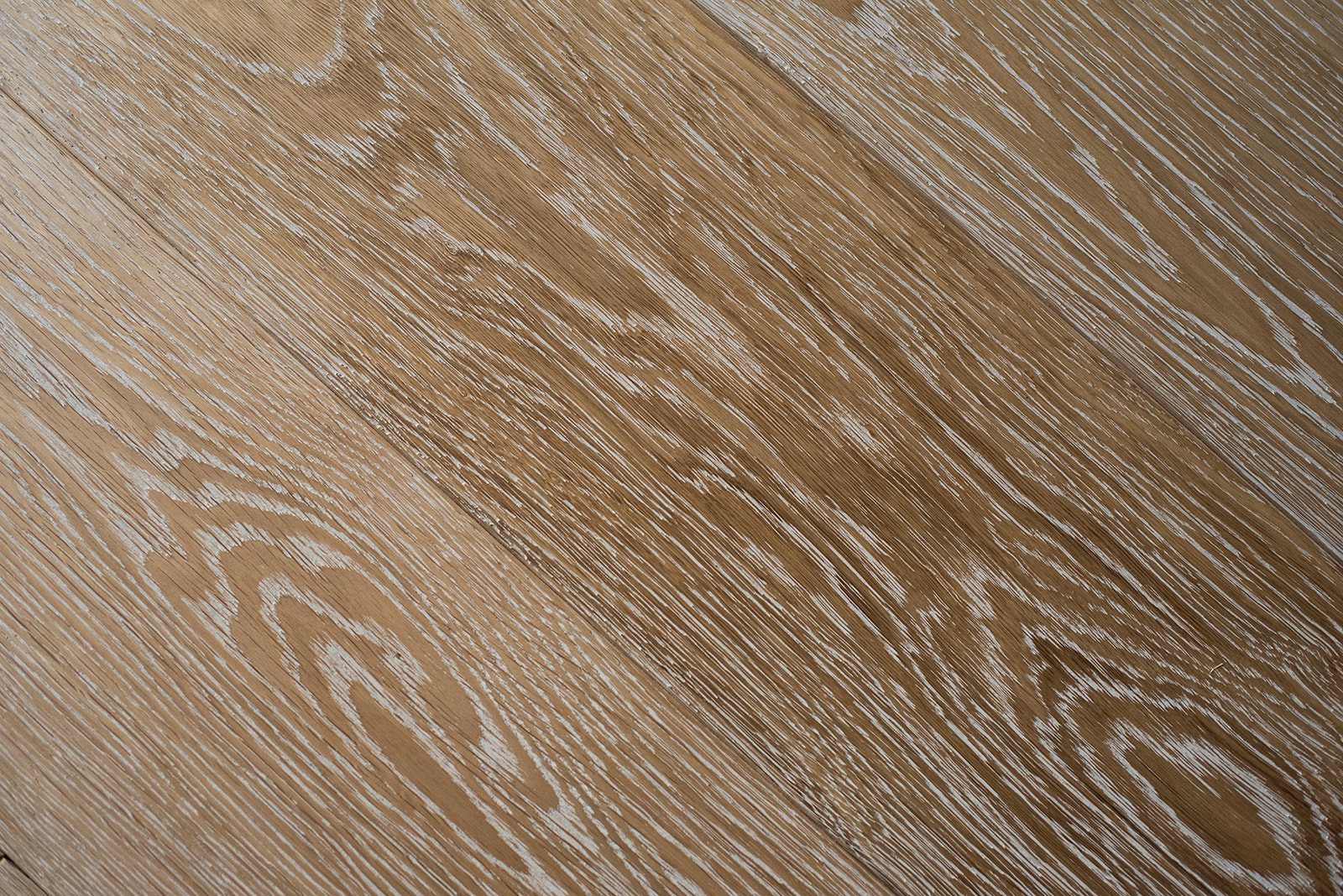 trisslanu-parkets-ozols-white-pearls