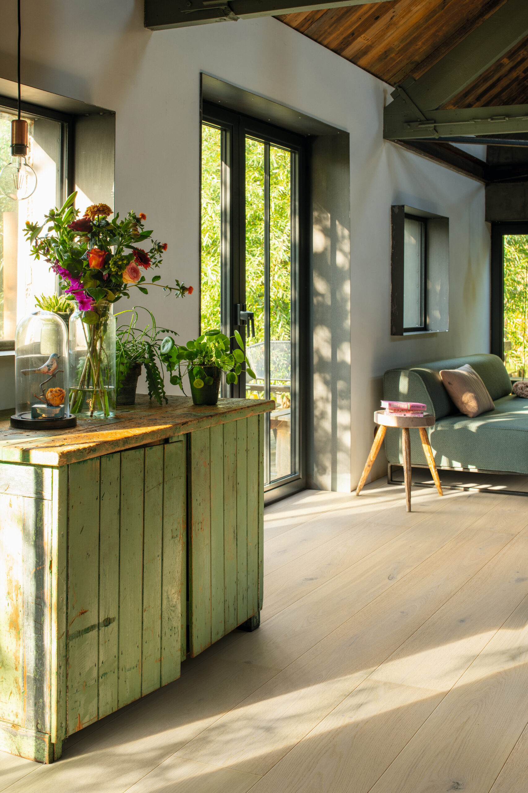 Trīsslāņu parkets Quick-Step Imperio Angelic white oak extra matt IMP5105S