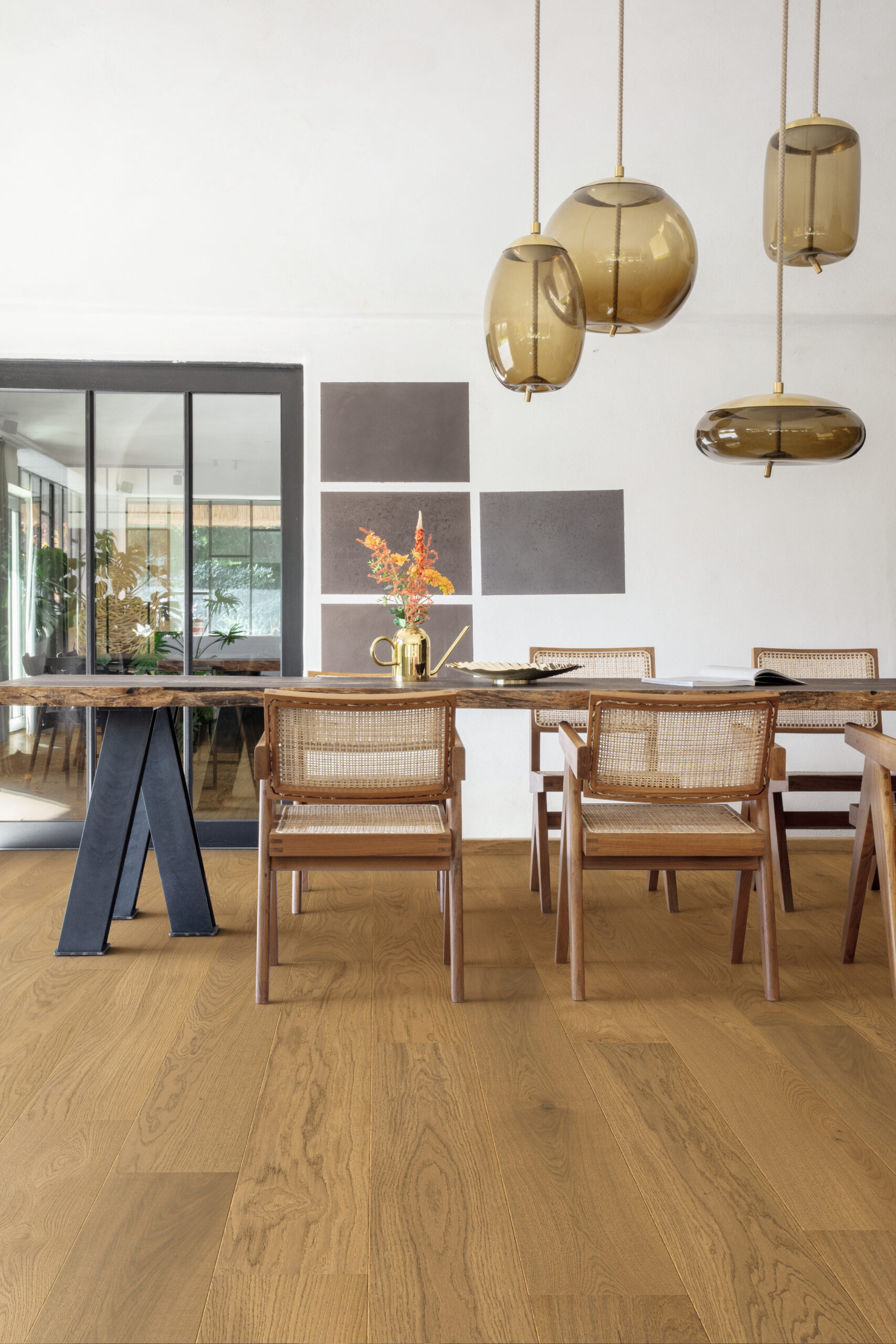 Trīsslāņu parkets Quick-Step Compact Grande Light chestnut oak extra matt COMG5113 Interior03
