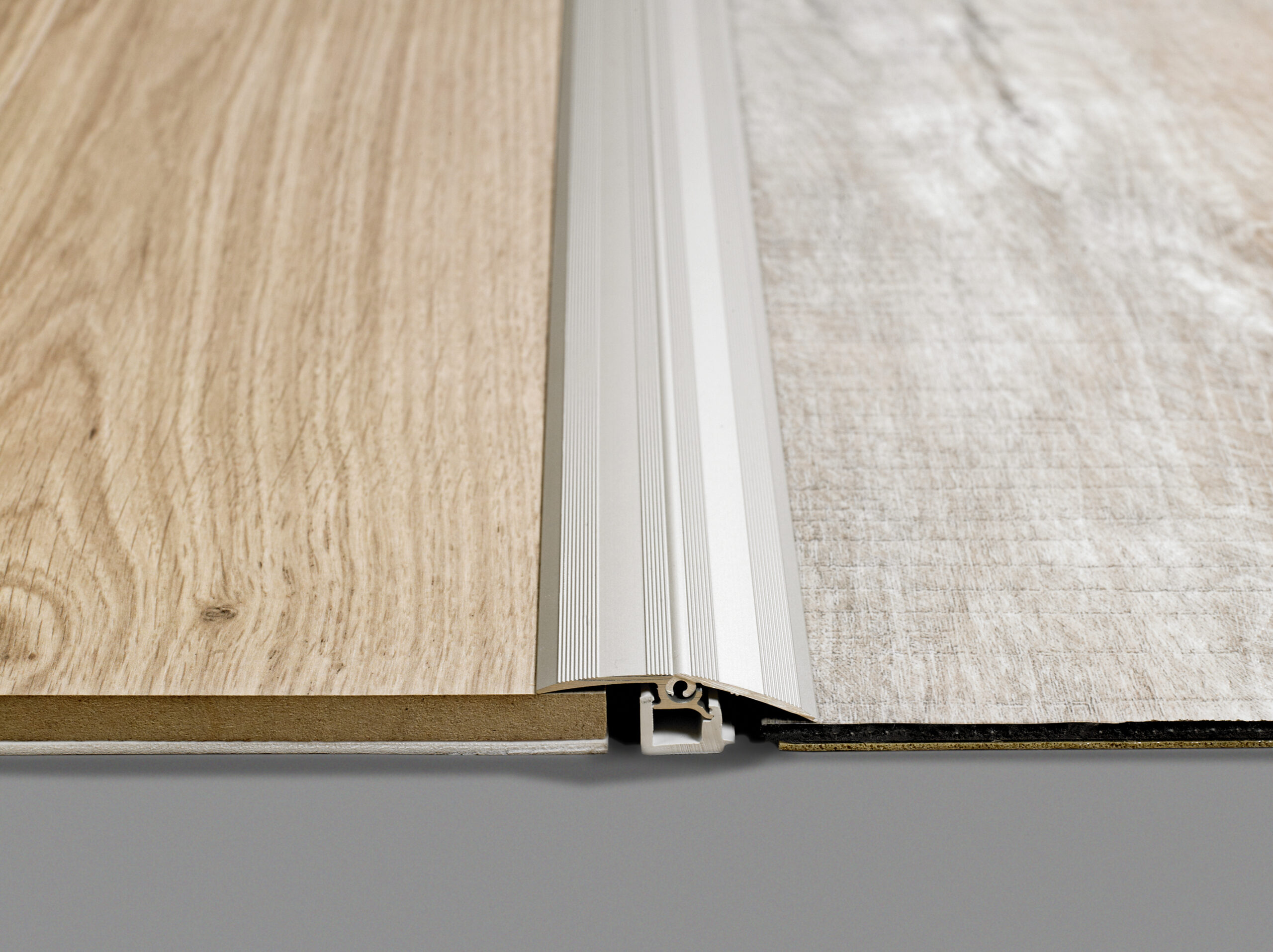 Quick-Step Multifunkcionālais profils QSPRSILV