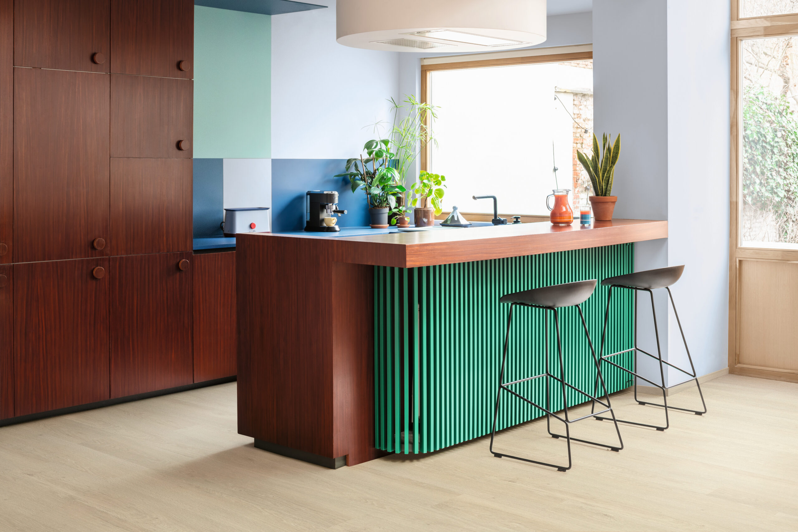 Vinyl flooring Quick-Step Alpha Medium Planks Sea breeze oak beige AVMP40080