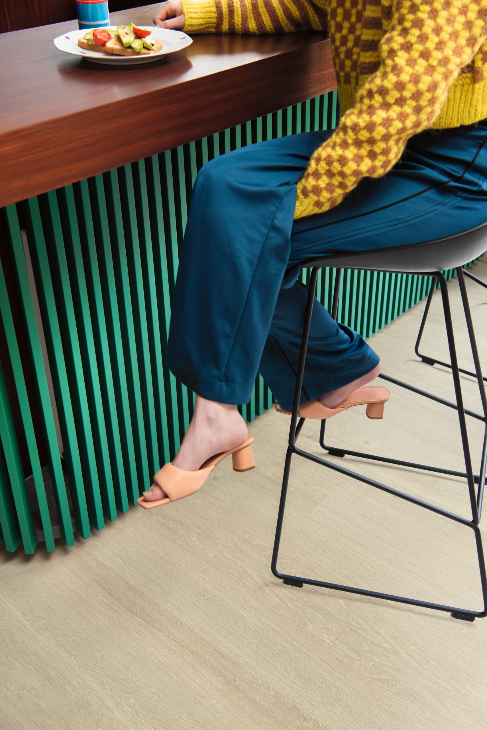 Vinyl flooring Quick-Step Alpha Medium Planks Sea breeze oak beige AVMP40080