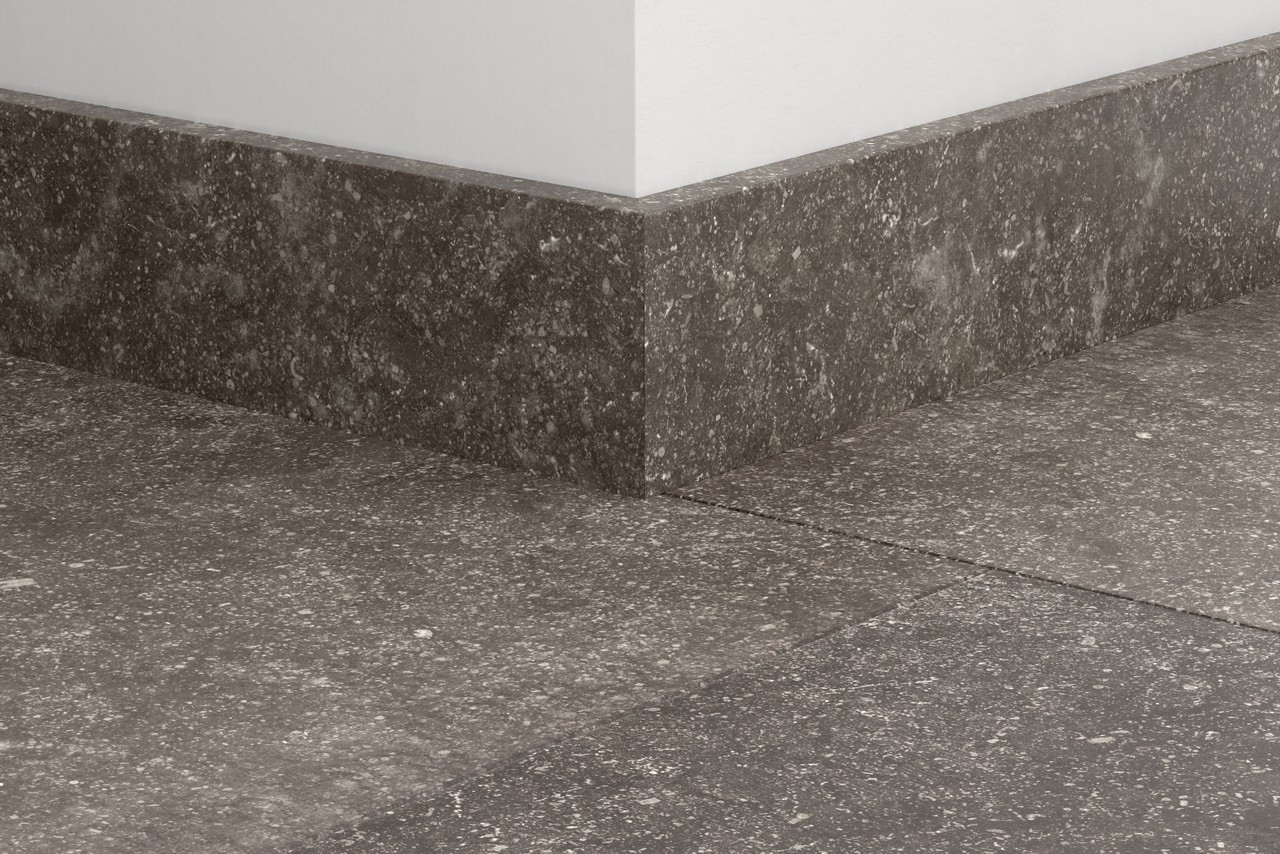 Laminēta grīdlīste Quick-Step 14*77*2400mm QSPSKR05484