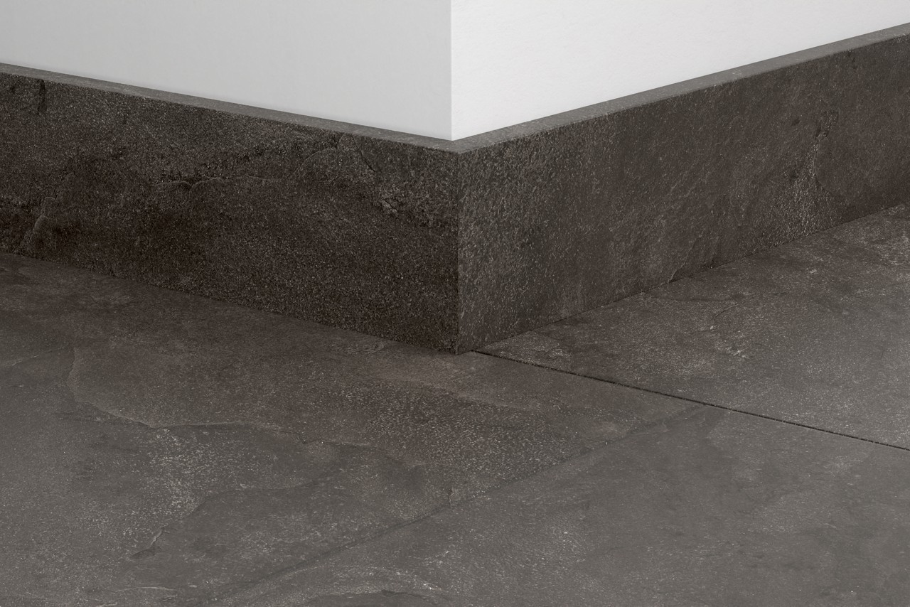 Laminēta grīdlīste Quick-Step 14*77*2400mm QSPSKR05493