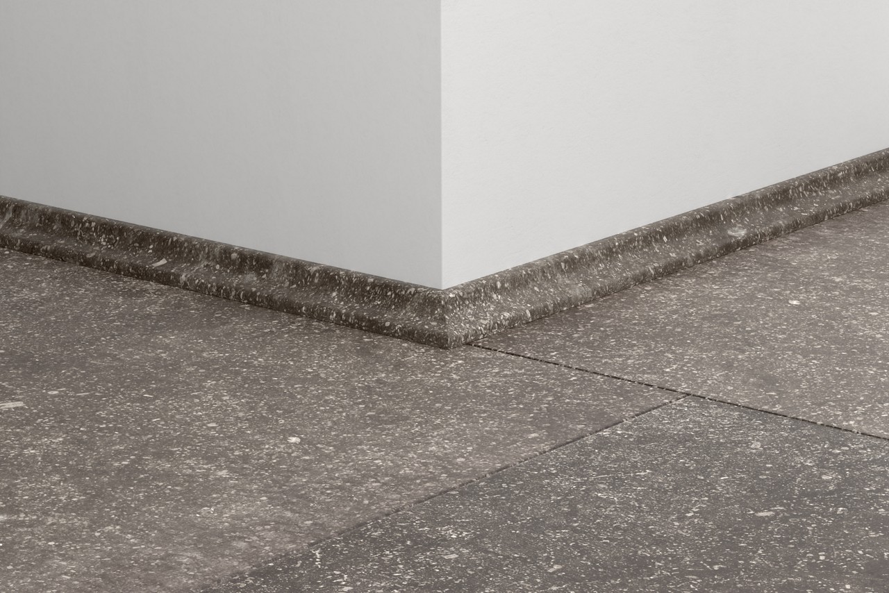 Laminēta grīdlīste Quick-Step 17*17*2400mm QSSCOT05484