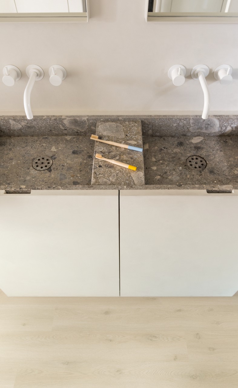 Vinila-grida-Quick-step-liv-ocean-bliss-greige-SGSPC20319